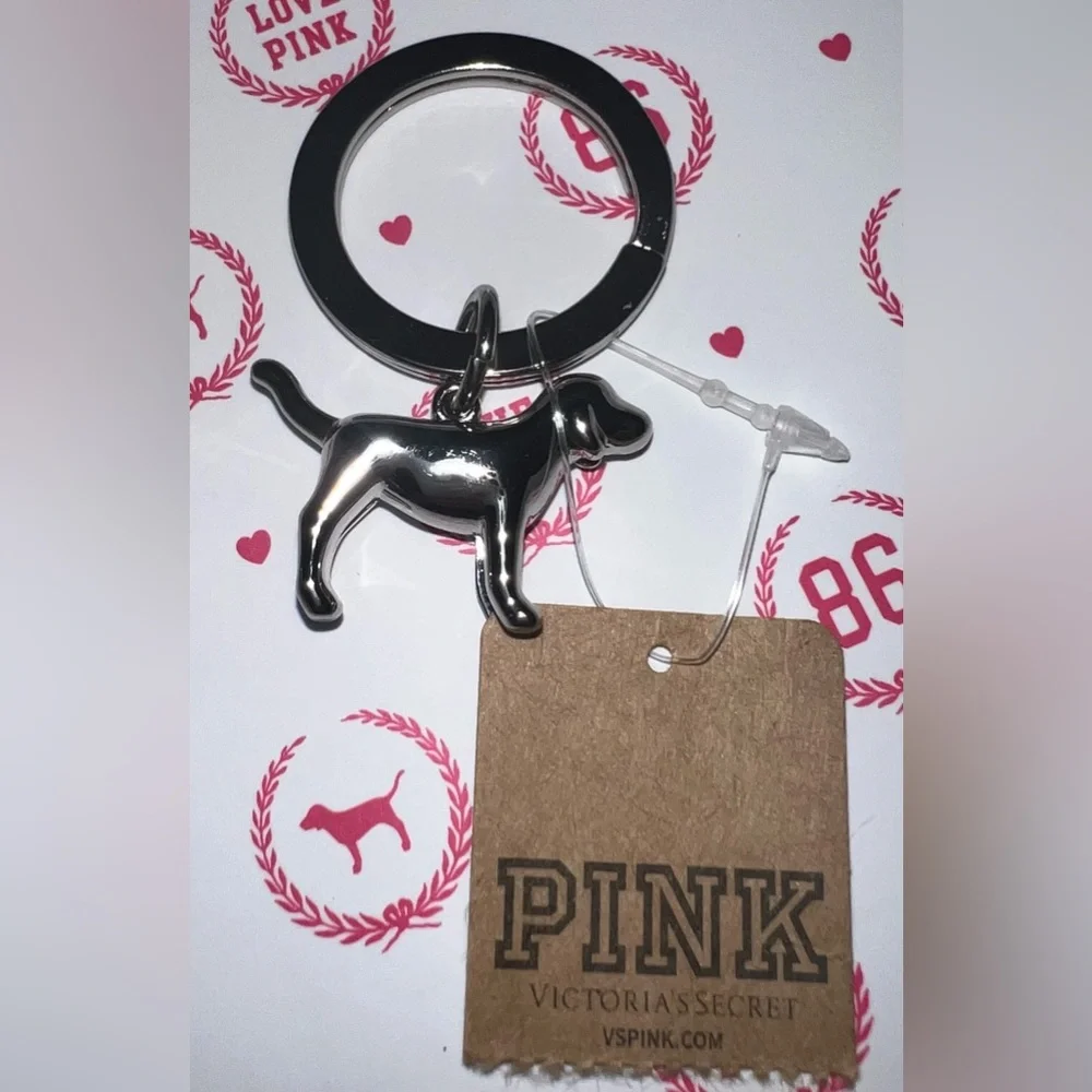 💗NWT VS PINK KEYCHAIN💗